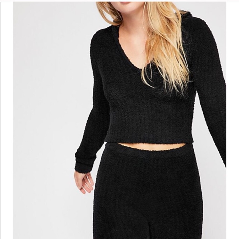 Free people living in a dream set black